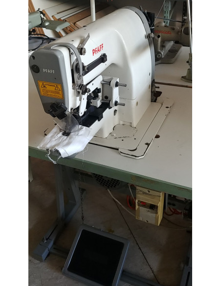 PFAFF 3337 , TRAVETTATRICE