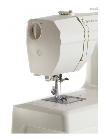 husqvarna emerald 116 macchina per cucire